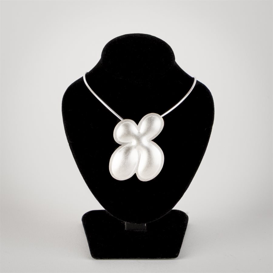 Pendentif grand chromosome joufflus sur chaine 20''