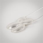 Pendentif grand chromosome joufflus sur chaine 20''