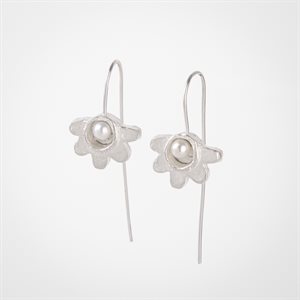 Half Scallop earring on pin - 