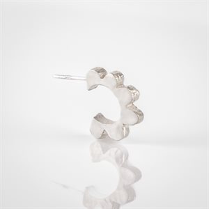 3 / 4 Scallop earring on stud - 