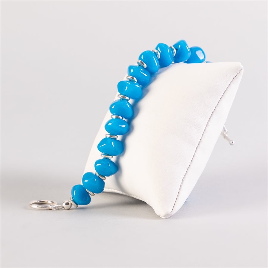 Bracelet en billes de verre façonnées à la flamme Bracelet en billes de verre façonnées à la flamme