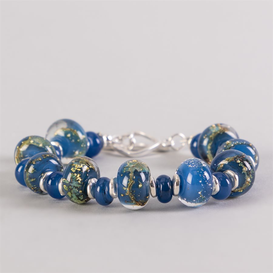 Bracelet en billes de verre faites main, avec feuilles d'argent Bracelet en billes de verre faites main, avec feuilles d'argent