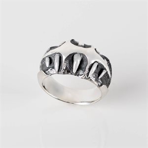 Bague bombée en argent brossé effet triple pointes grandeur 12