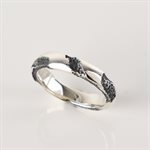 Rounded edge bangle with engraved areas