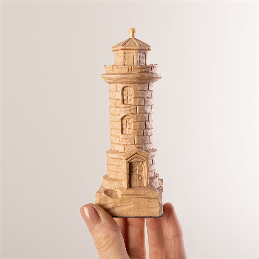 Phare du pilier miniature en bois sculpté, petit format Phare du pilier miniature en bois sculpté, petit format