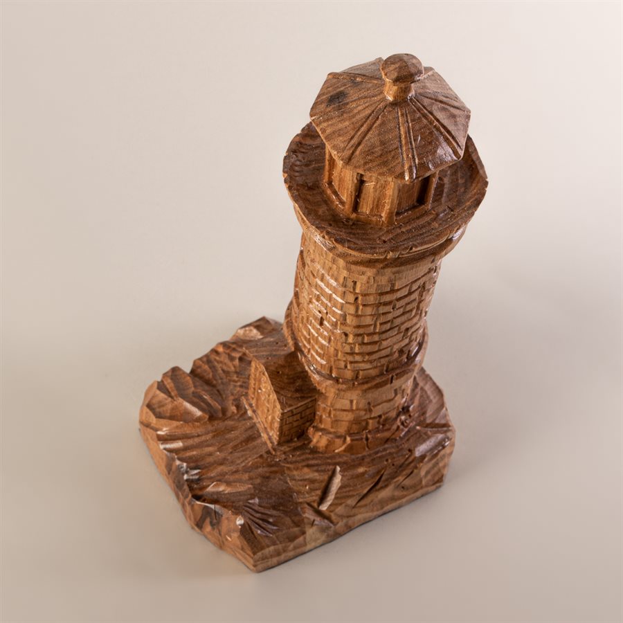 Phare du pilier miniature en bois sculpté, grand format Phare du pilier miniature en bois sculpté, grand format