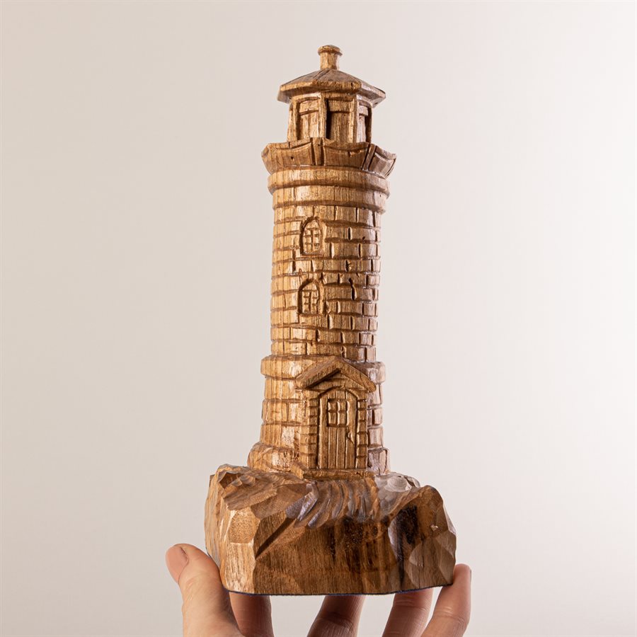 Phare du pilier miniature en bois sculpté, grand format Phare du pilier miniature en bois sculpté, grand format