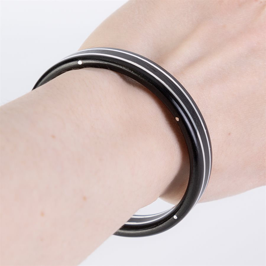 Bracelet en bois d'ébène et en argent Bracelet en bois d'ébène et en argent