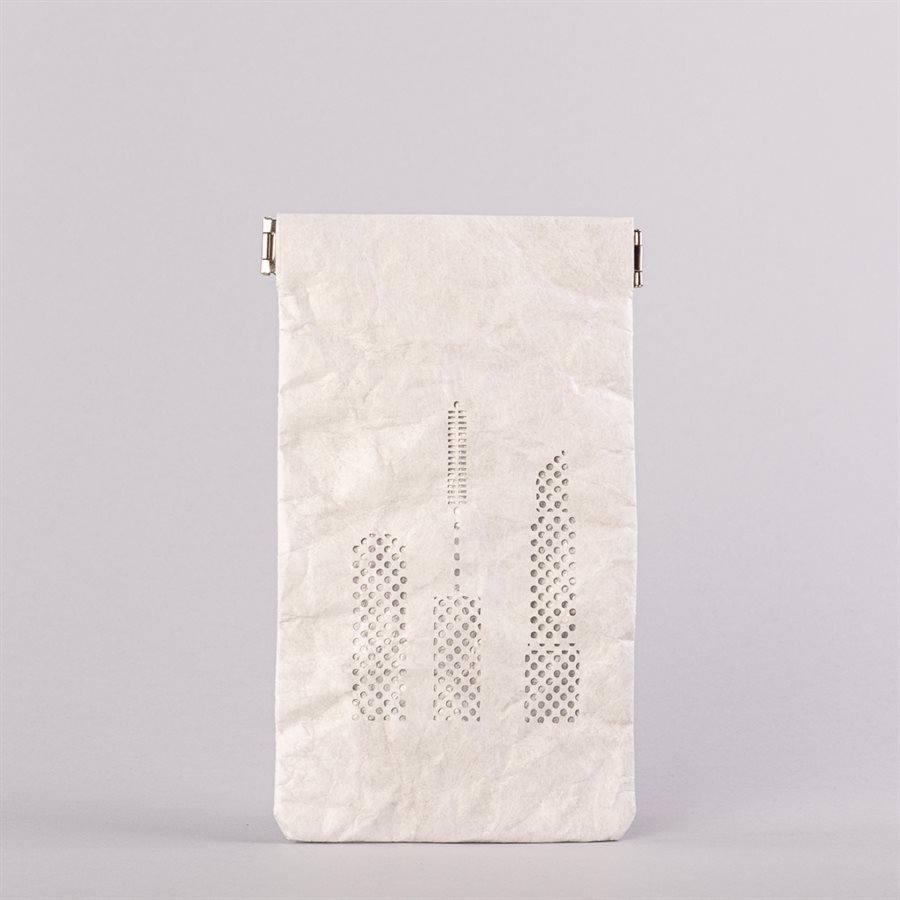 Étui porte-tout, petit format, modèle maquillage, blanc et argent Étui porte-tout, petit format, modèle maquillage, blanc et argent