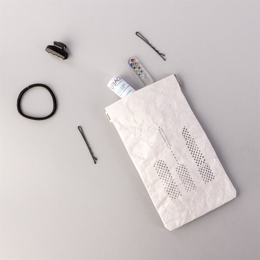 Étui porte-tout, petit format, modèle maquillage, blanc et argent Étui porte-tout, petit format, modèle maquillage, blanc et argent
