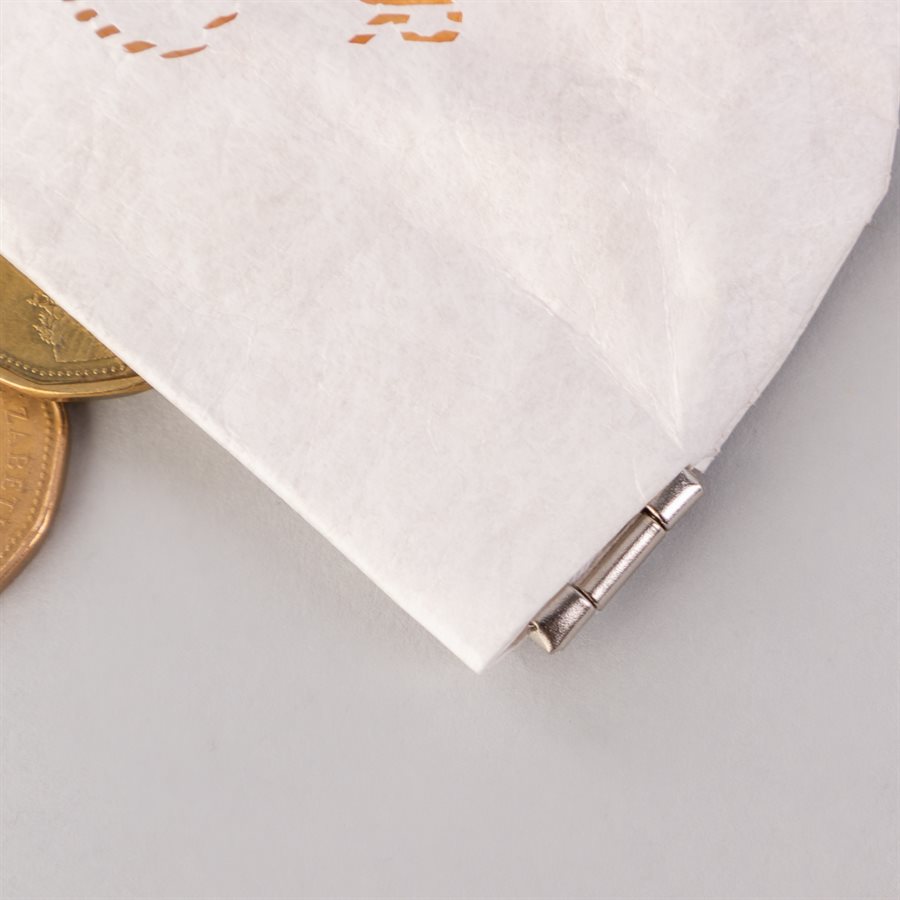Portemonnaie en tyvek, modèle bijoux, blanc et or Portemonnaie en tyvek, modèle bijoux, blanc et or