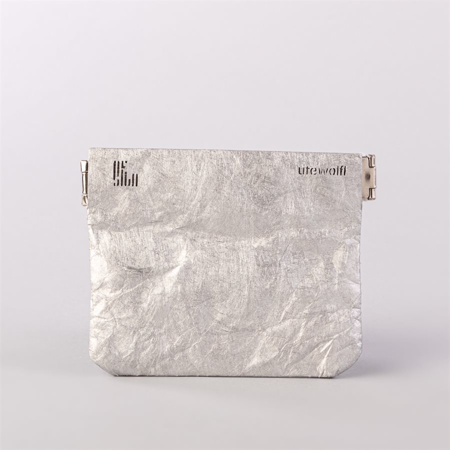 Portemonnaie en tyvek, modèle demi-lune, argent et gris Portemonnaie en tyvek, modèle demi-lune, argent et gris