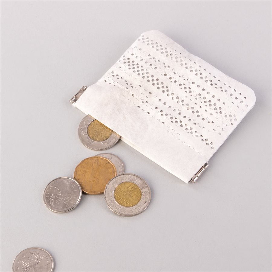 Portemonnaie en tyvek, modèle pointillé, blanc et argent Portemonnaie en tyvek, modèle pointillé, blanc et argent