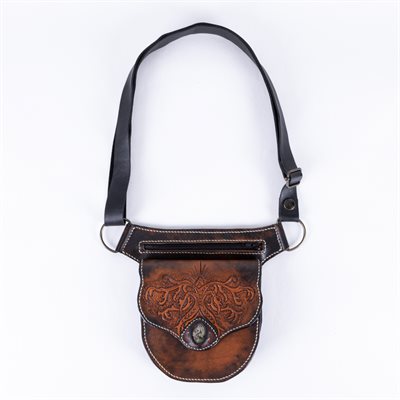 Sac de taille transformable en sac bandoulière, cuir repoussé Sac de taille transformable en sac bandoulière, cuir repoussé
