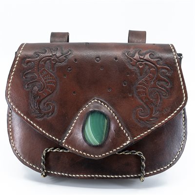 Sac transformable en cuir repoussé (sac bandouillère ou sac de taille) Sac transformable en cuir repoussé (sac bandouillère ou sac de taille)