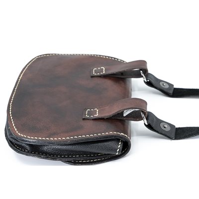 Sac transformable en cuir repoussé (sac bandouillère ou sac de taille) Sac transformable en cuir repoussé (sac bandouillère ou sac de taille)